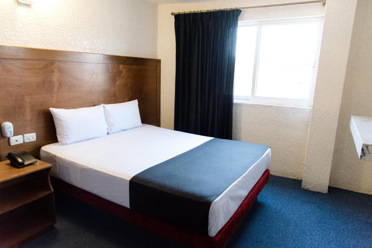 Hotel Central Irapuato - Hotel En 이라푸아토 외부 사진