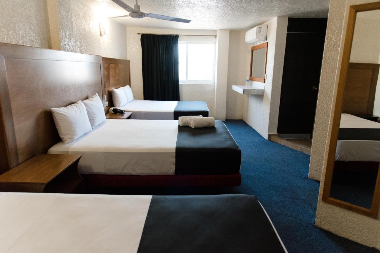 Hotel Central Irapuato - Hotel En 이라푸아토 외부 사진