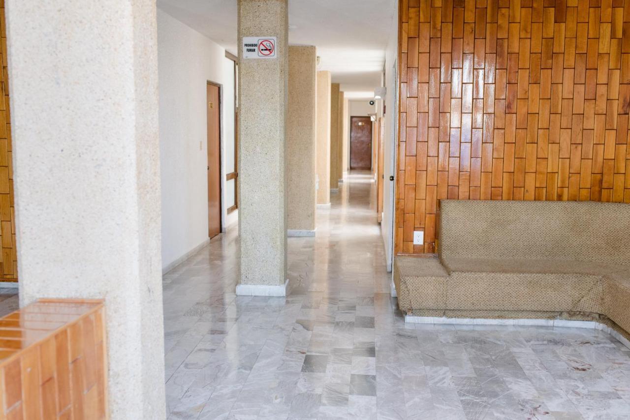 Hotel Central Irapuato - Hotel En 이라푸아토 외부 사진